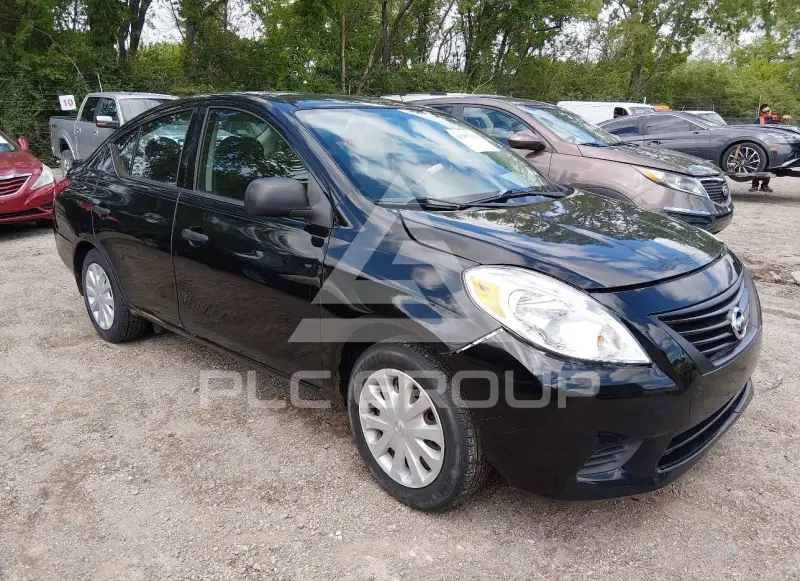 2014 Nissan VERSA фото