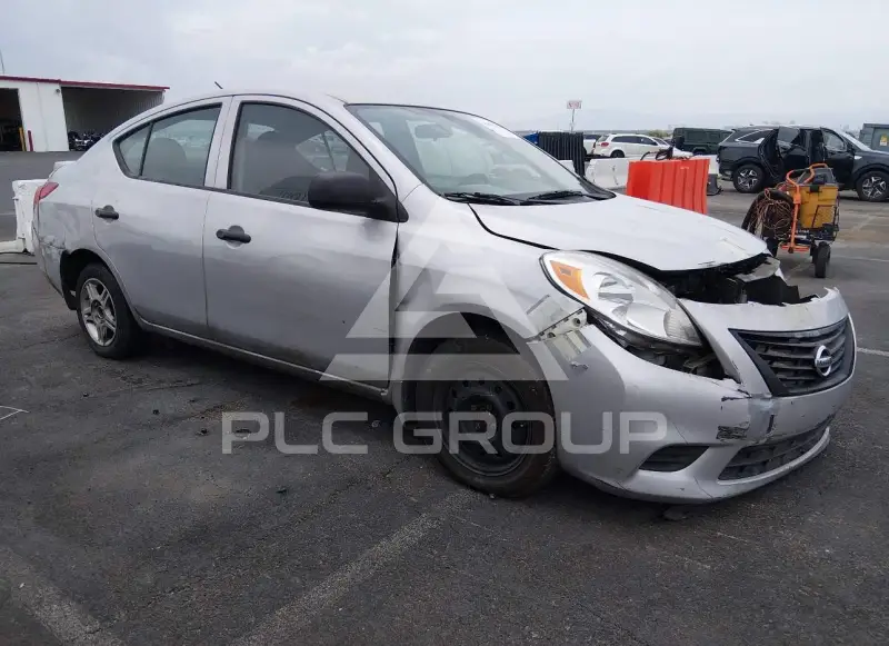2014 Nissan VERSA photo