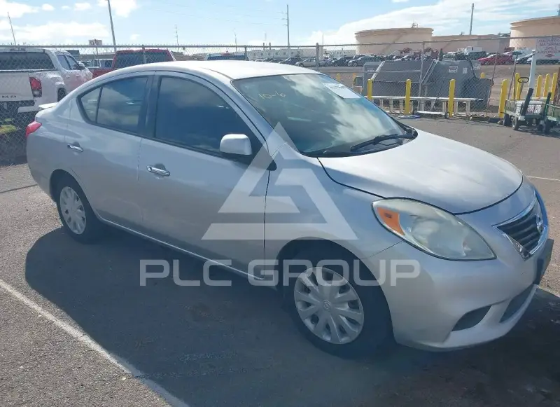 2014 Nissan VERSA фото