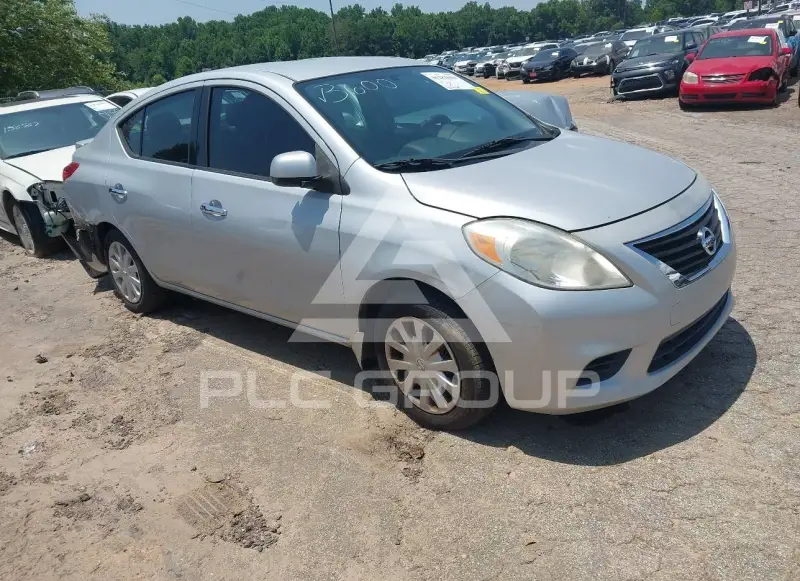 2014 Nissan VERSA фото