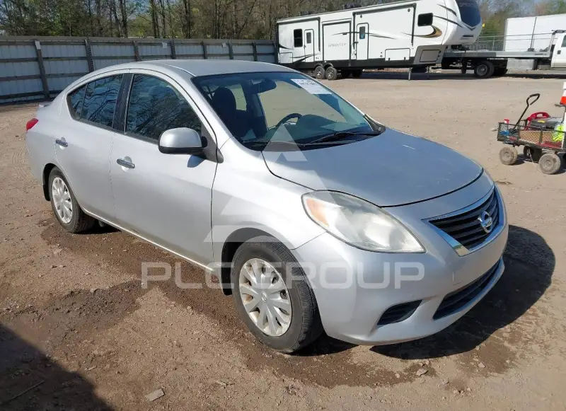 2014 Nissan VERSA photo