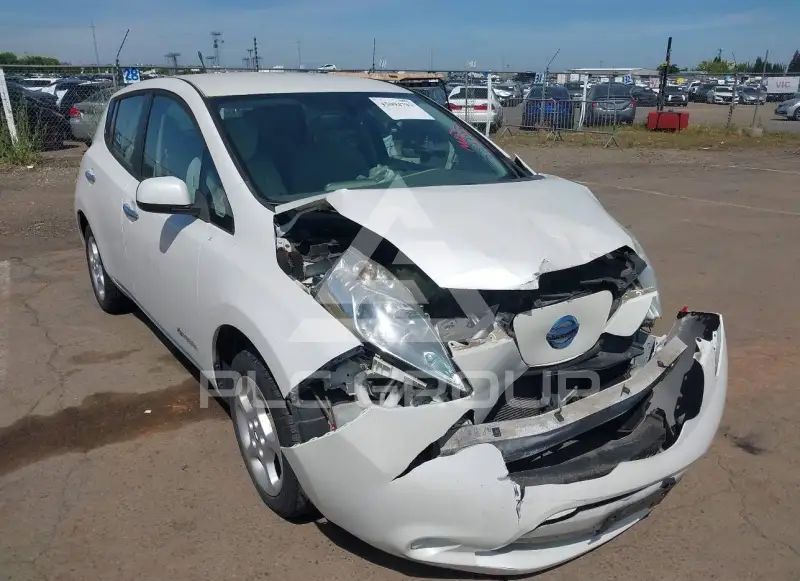 2014 Nissan LEAF photo