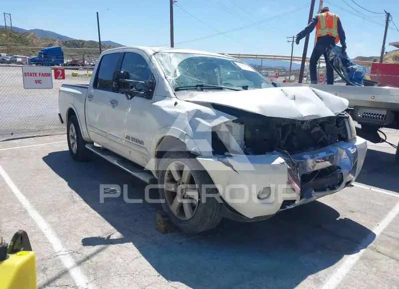 2014 Nissan TITAN photo