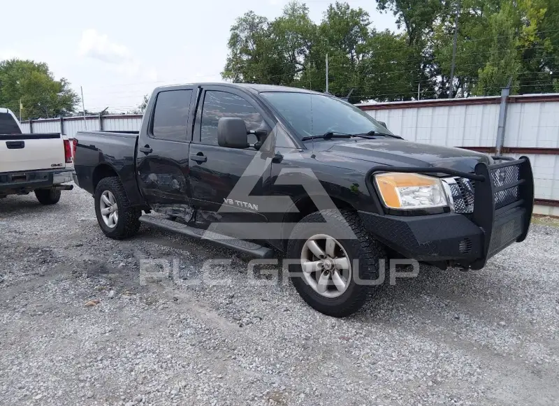 2014 Nissan TITAN фото