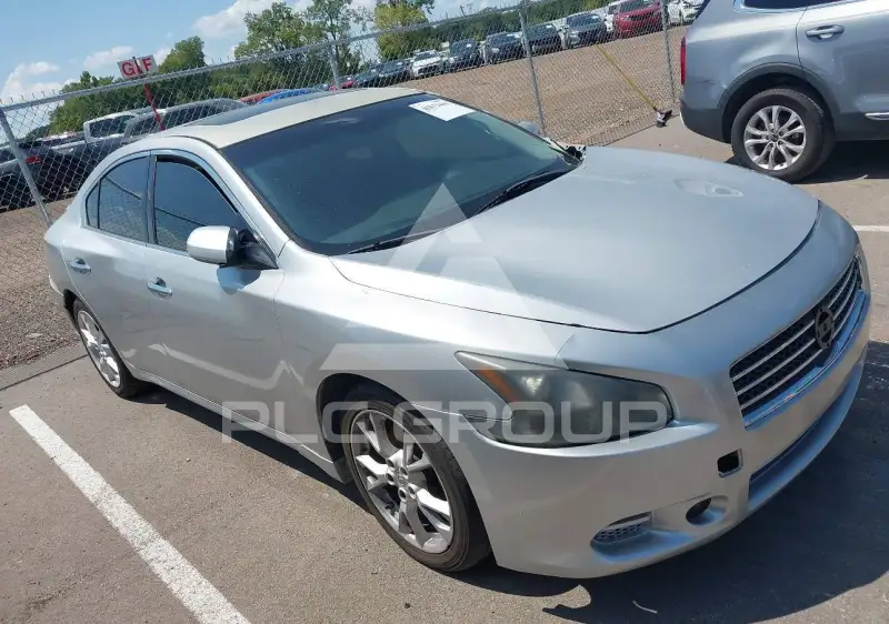 2014 Nissan MAXIMA photo