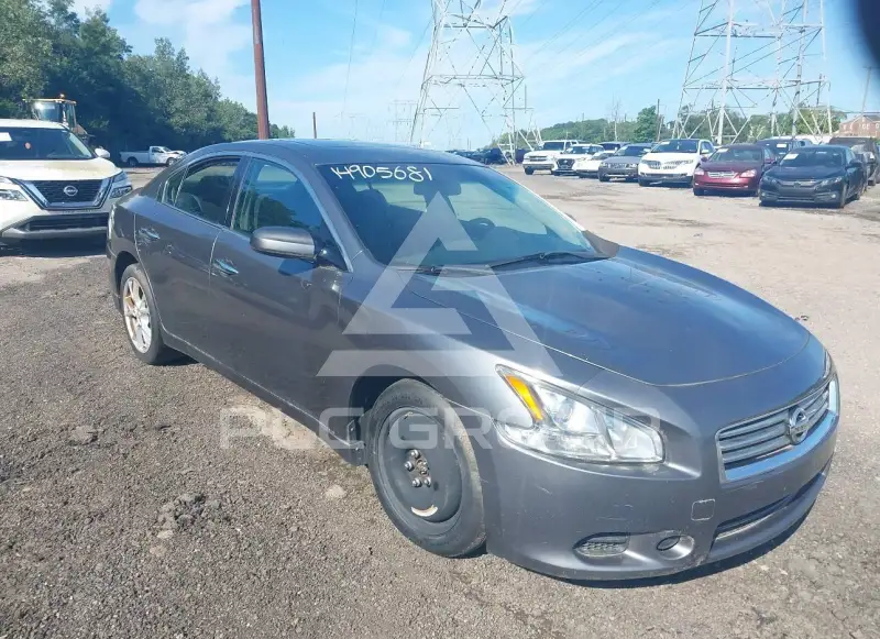 2014 Nissan MAXIMA photo