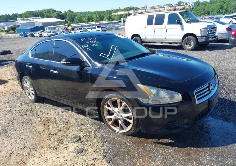 2014 Nissan MAXIMA photo