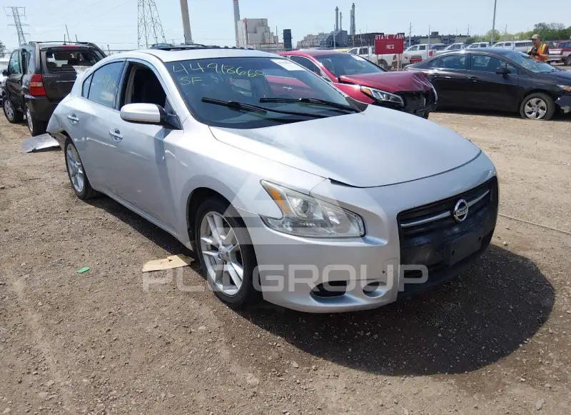 2014 Nissan MAXIMA photo