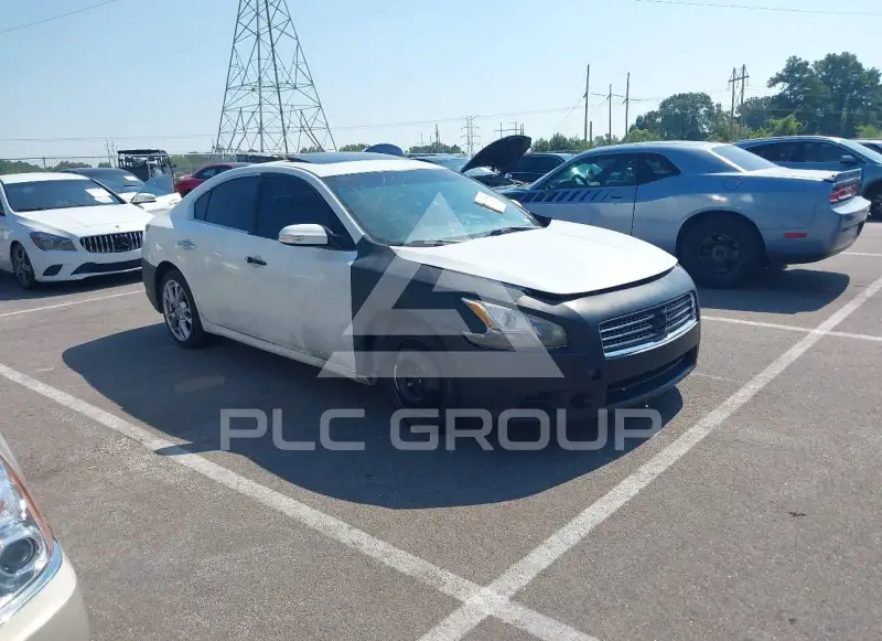2014 Nissan MAXIMA photo