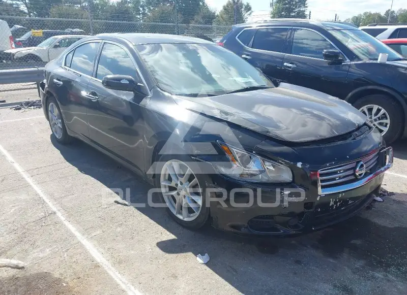 2014 Nissan MAXIMA photo