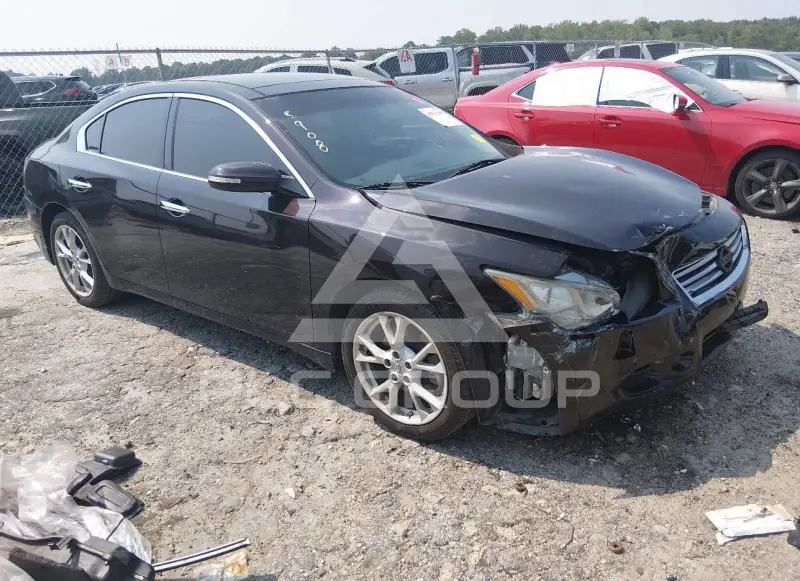 2014 Nissan MAXIMA photo