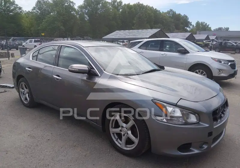 2014 Nissan MAXIMA photo