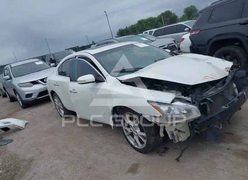 2014 Nissan MAXIMA photo
