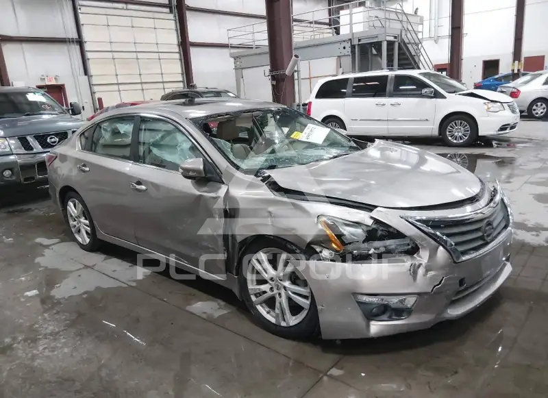 2014 Nissan ALTIMA photo