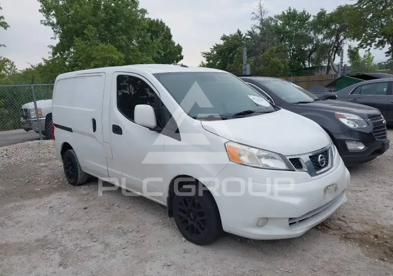 2014 Nissan NV 200 фото
