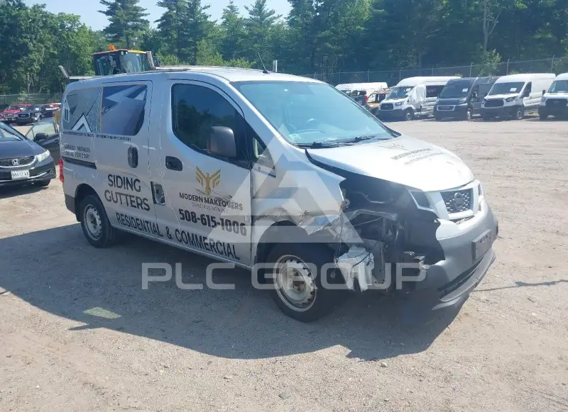 2014 Nissan NV 200 фото