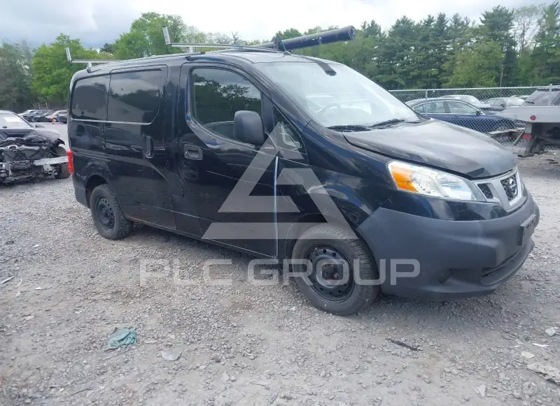 2014 Nissan NV 200 photo
