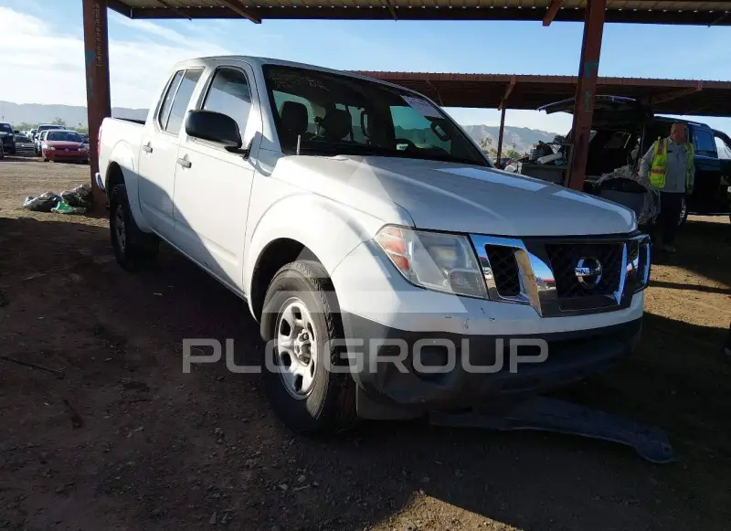 2014 Nissan FRONTIER фото