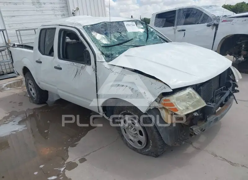 2014 Nissan FRONTIER фото