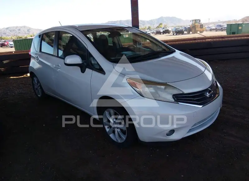 2014 Nissan VERSA фото
