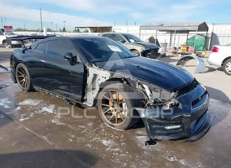 2014 Nissan GTR photo