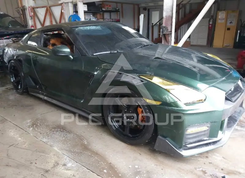 2014 Nissan GT-R фото
