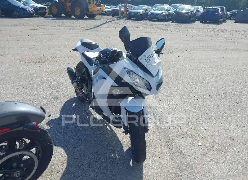 2014 Kawasaki EX300 фото