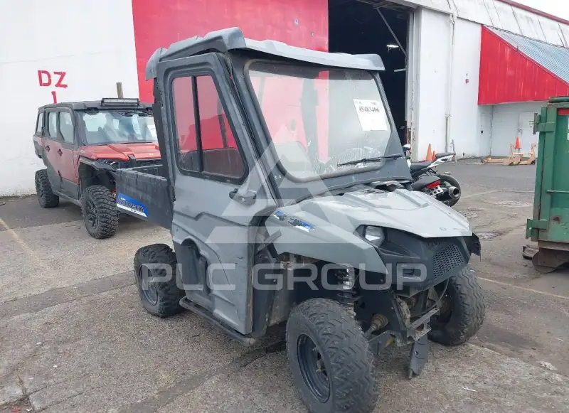2014 Polaris Ranger photo