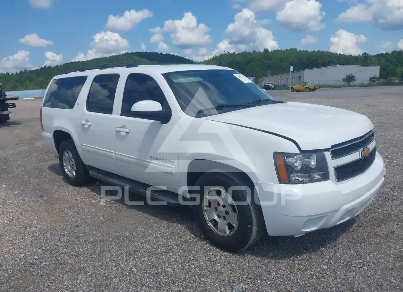 2014 Chevrolet Suburan photo