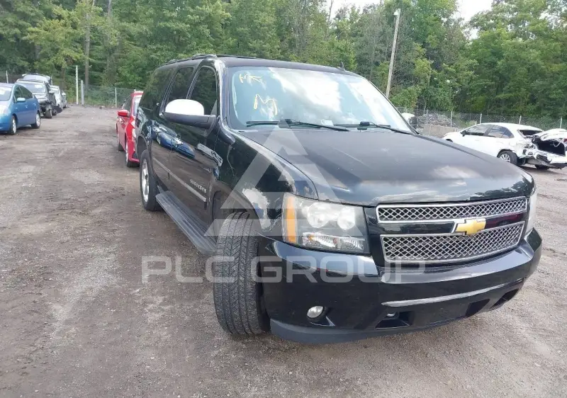 2014 Chevrolet Suburan фото