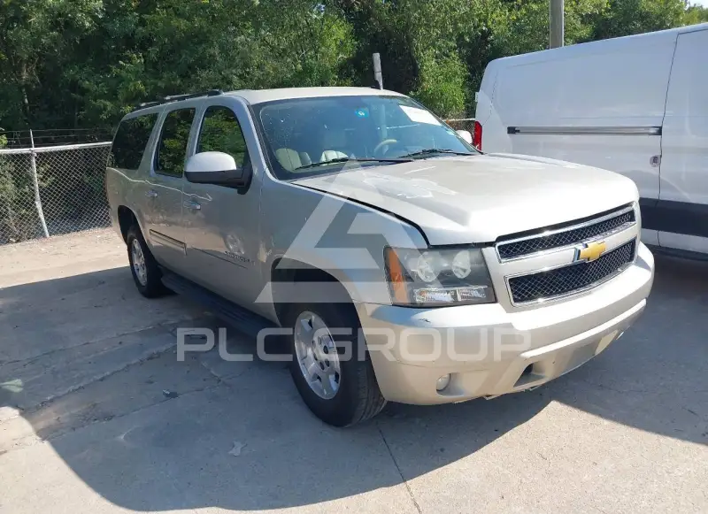 2014 Chevrolet Suburan фото