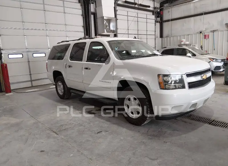 2014 Chevrolet Suburan фото