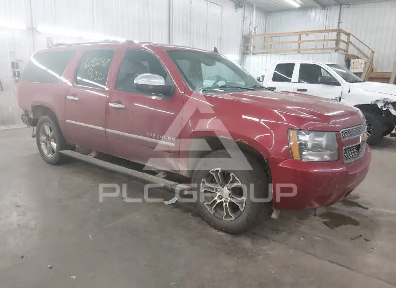 2014 Chevrolet Suburan фото