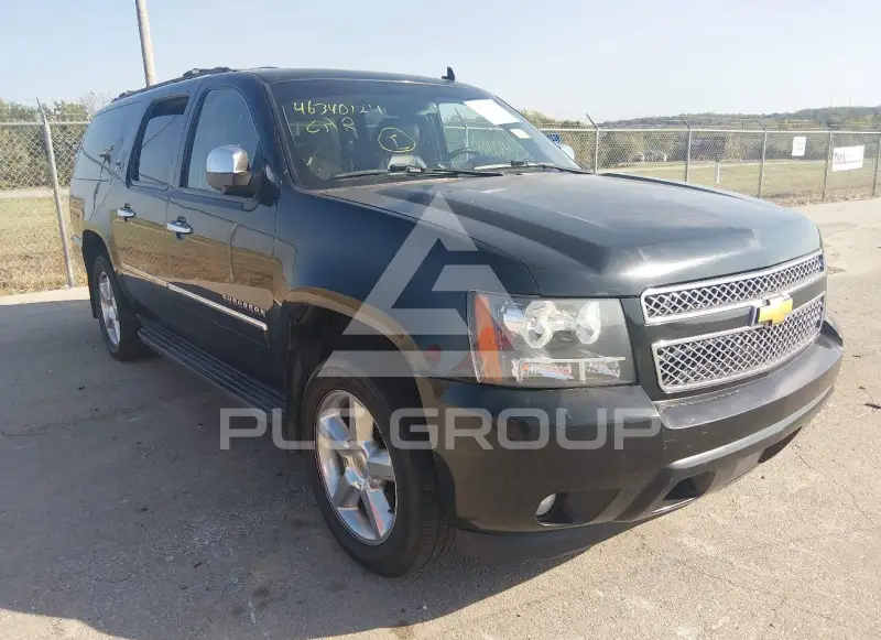 2014 Chevrolet Suburan фото