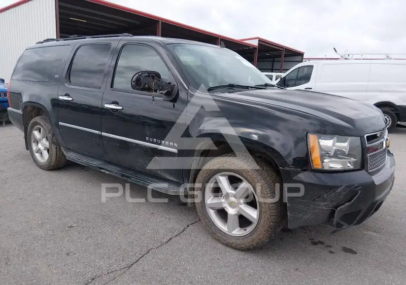 2014 Chevrolet Suburan photo