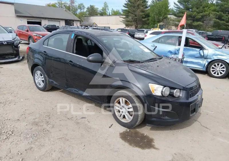 2014 Chevrolet Sonic фото