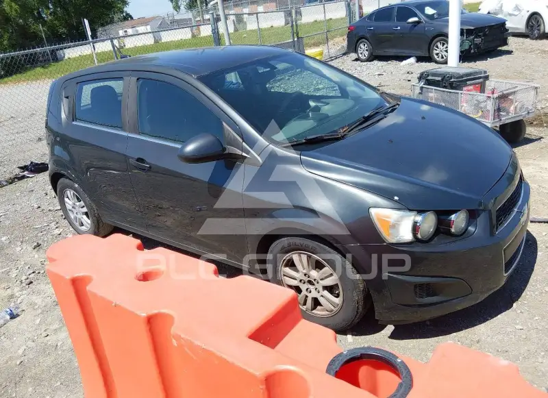 2014 Chevrolet Sonic photo