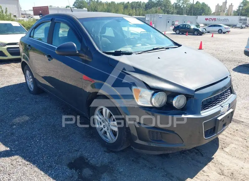 2014 Chevrolet Sonic photo
