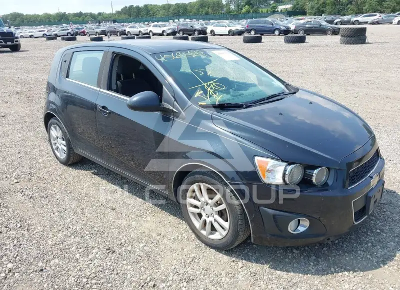 2014 Chevrolet Sonic photo
