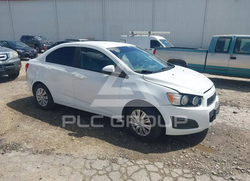 2014 Chevrolet Sonic photo