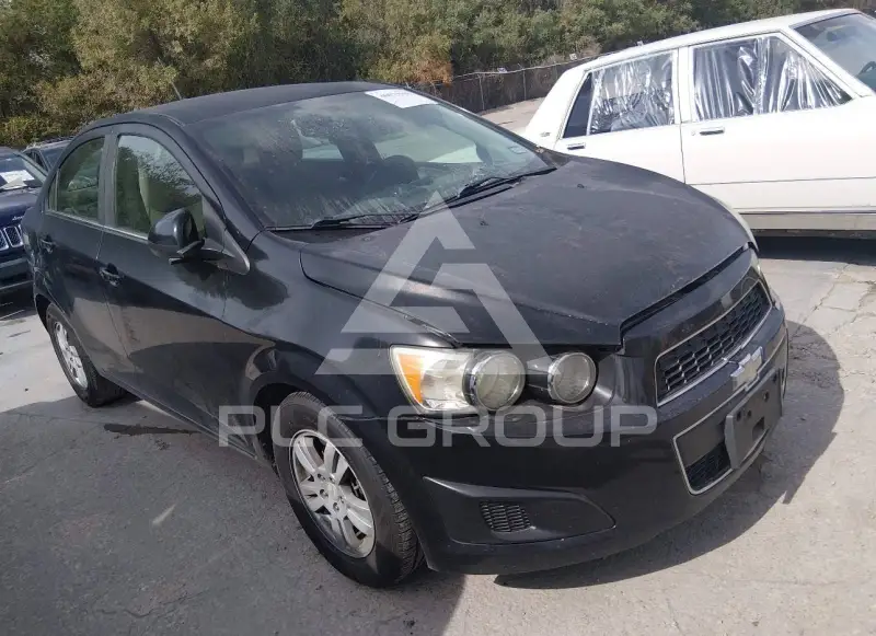 2014 Chevrolet Sonic фото