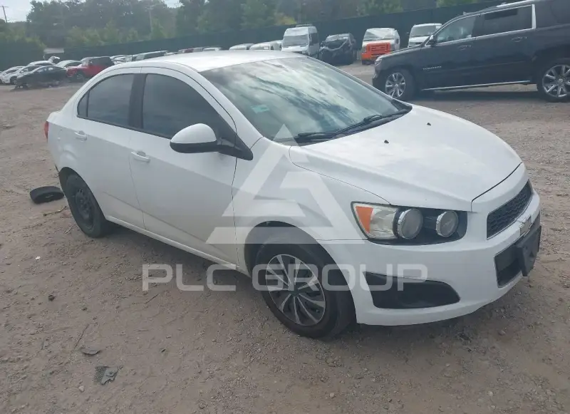 2014 Chevrolet Sonic photo