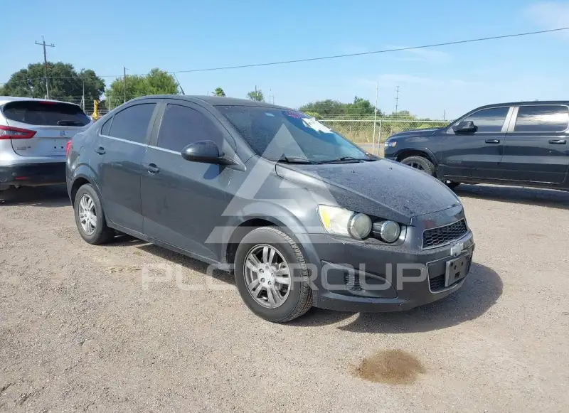 2014 Chevrolet Sonic фото