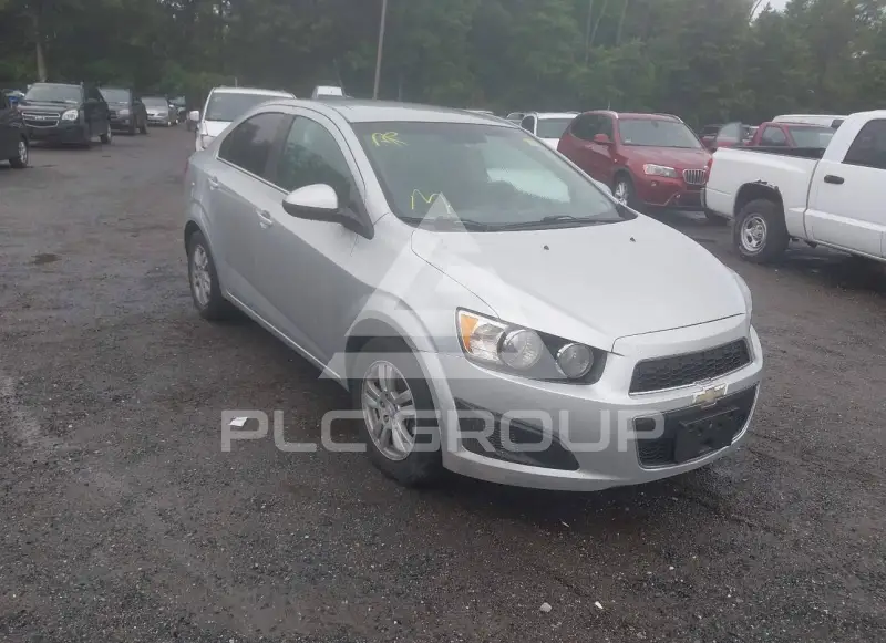 2014 Chevrolet Sonic photo