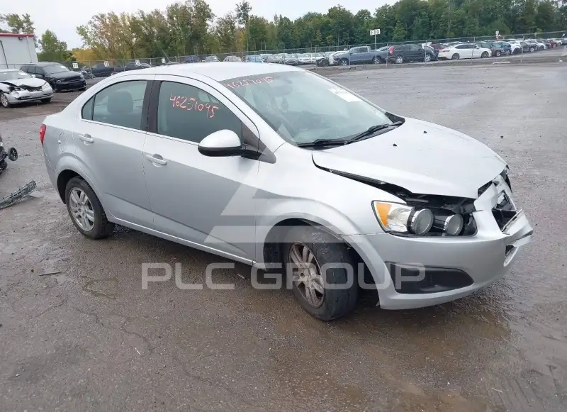 2014 Chevrolet Sonic photo