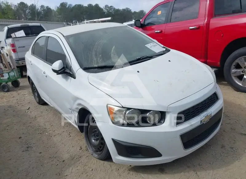 2014 Chevrolet Sonic фото