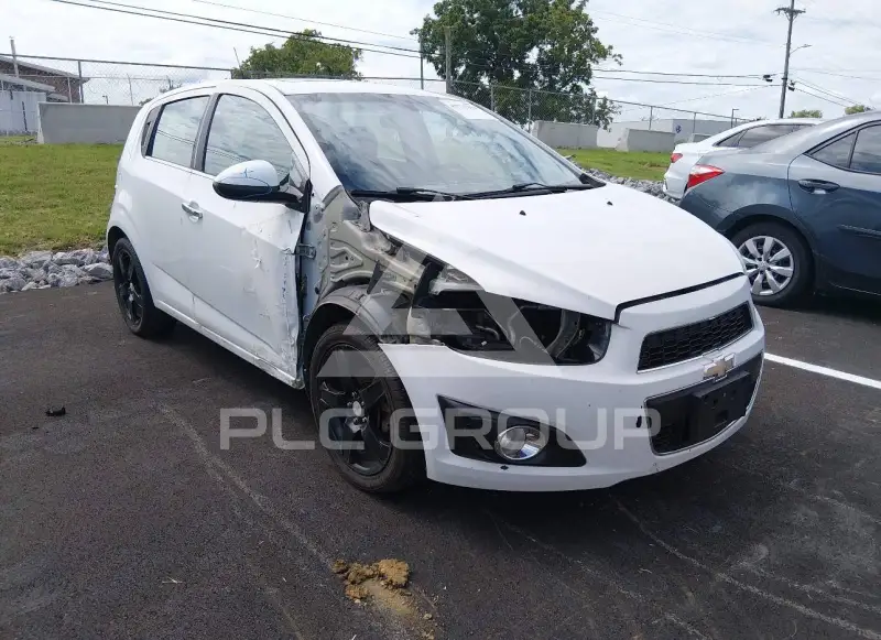 2014 Chevrolet Sonic фото