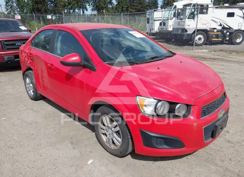 2014 Chevrolet Sonic фото