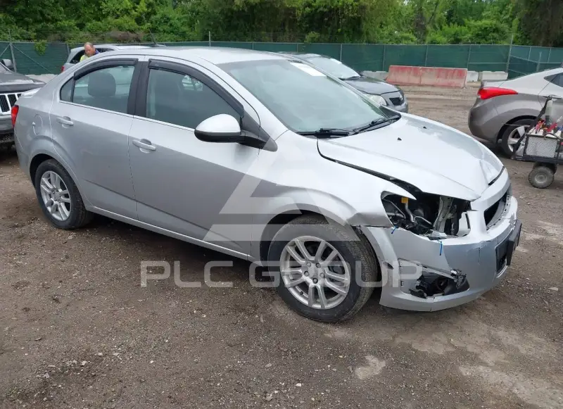 2014 Chevrolet Sonic photo