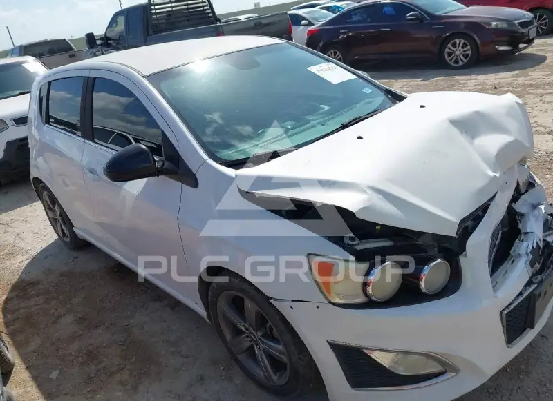 2014 Chevrolet Sonic фото